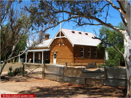 old school building in the flinder ranges