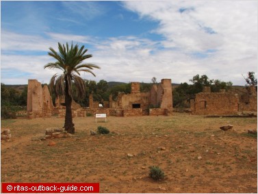 Kanyaka ruins between Quorn and Hawker