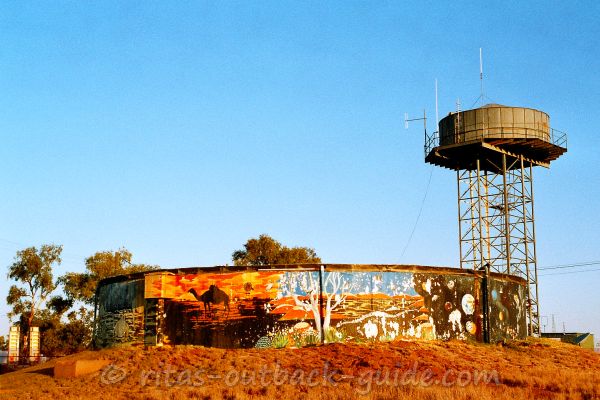 Water tower and tank in Boulia